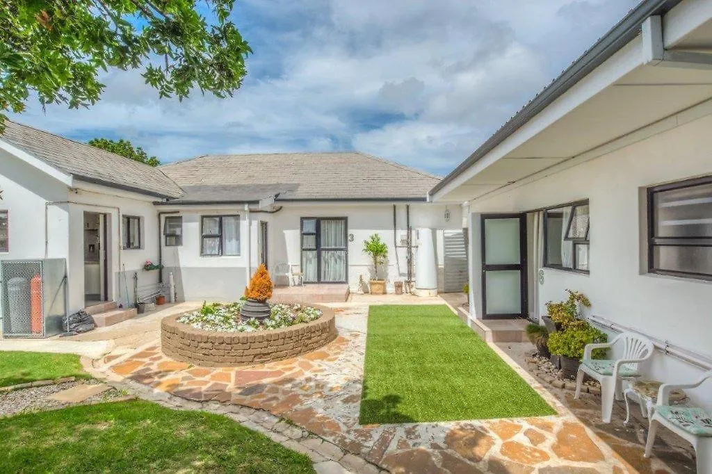 Guest house Cashmere Suites Port Elizabeth