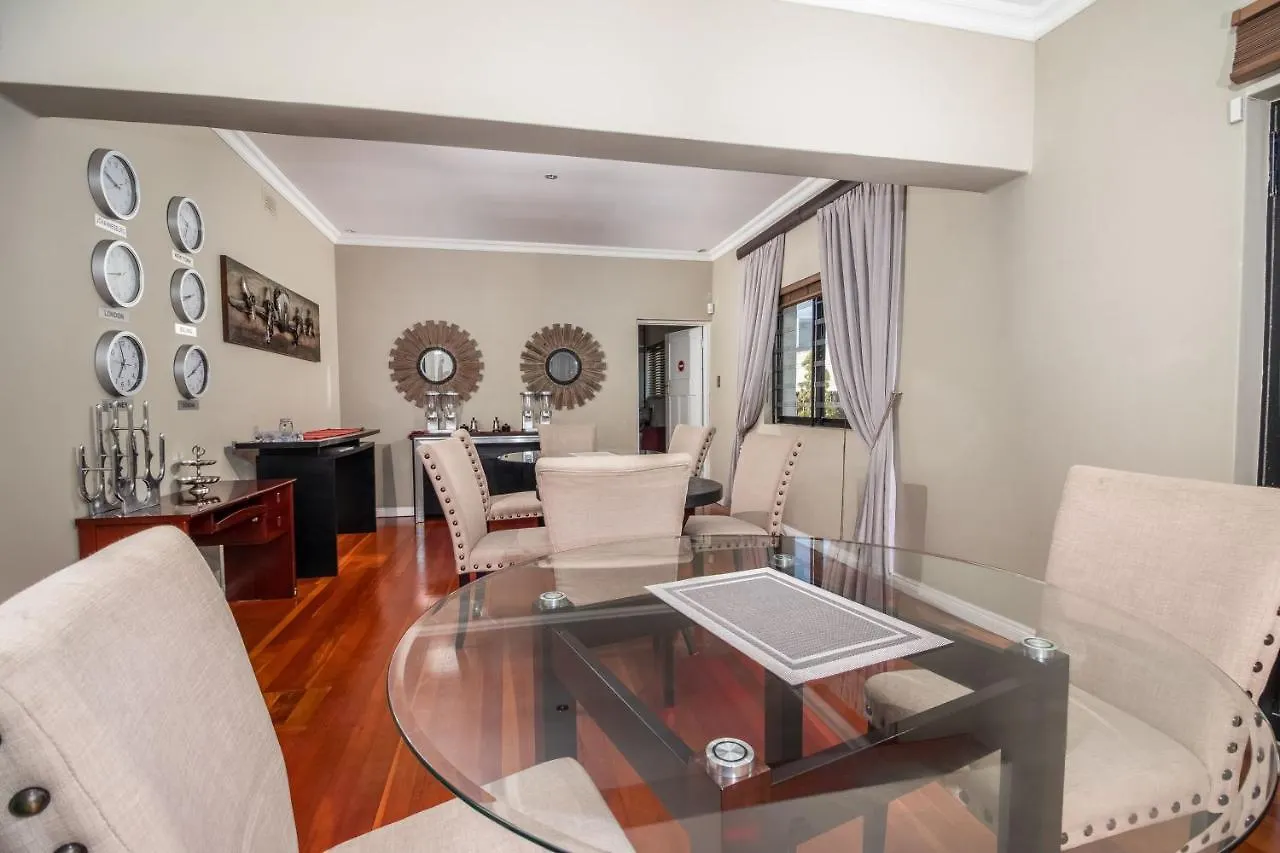 בית הארחה פורט אליזבת' Cashmere Suites